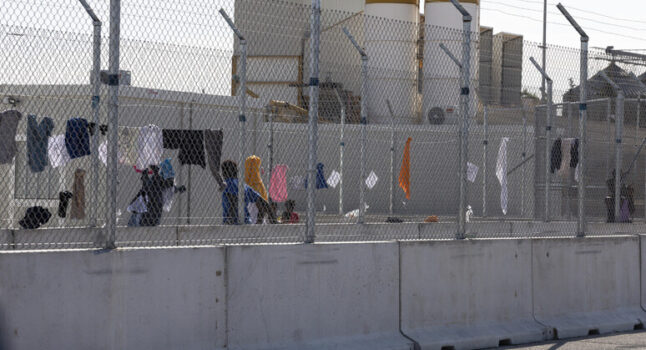 Giudici liberano migrante, decreto del governo confligge con la normativa europea