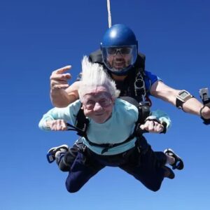 nonna paracadute 104 anni