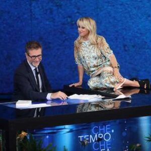 Rai-Mediaset, duopolio sotto attacco, le Tv più “piccole” attraggono sempre più telespettatori: boom di Fazio, Crozza, Floris e il Gialappa’s Show