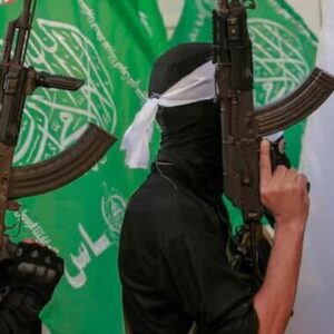Malato di cancro si getta sulle granate di Hamas per salvare i suoi compagni, gravemente ferito è sopravvissuto