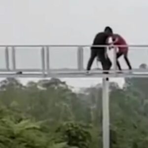 ponte george crolla in indonesia