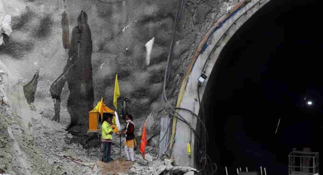 operai india tunnel