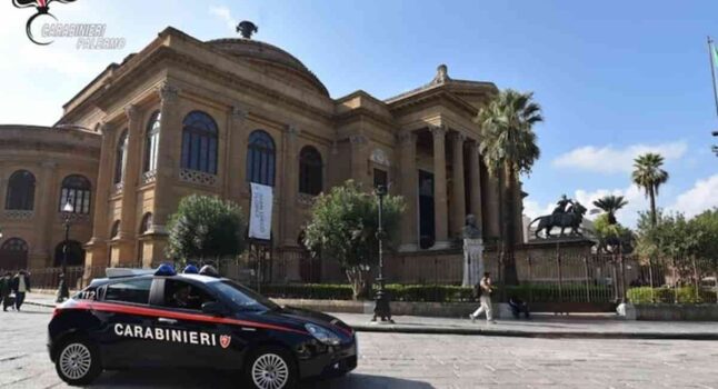 Palermo, 41enne ucciso a colpi d'arma da fuoco: cadavere trovato di fronte alle Poste. Foto d'archivio Ansa