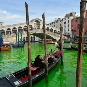venezia canal grande verde