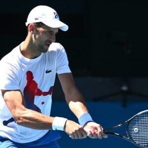 Tennis, clamoroso agli Australian Open: Re Djokovic ha rischiato di uscire al primo turno. Foto Ansa
