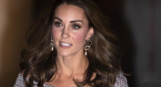 Kate Middleton operata all'addome: riposo fino a Pasqua per la principessa