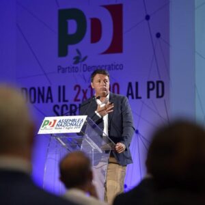 Matteo Renzi alle elezioni europee per sopravvivere, contro il Pd se torna l'odiato Gentiloni, opa su FI che si affida a Moratti