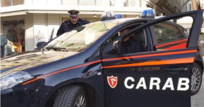mitragliatrici rubate auto carabinieri