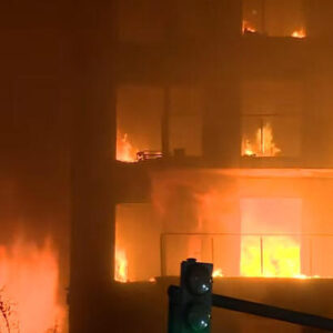 incendio spagna grattacieli valencia