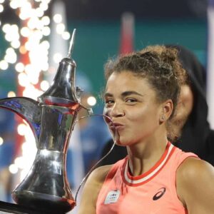 Tennis, magica Paolini trionfa al torneo di Dubai con una super rimonta