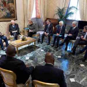 Vertice di Roma: Italia-Africa, storico incontro con 25 leader, l’Italia in campo con il Piano Mattei, opposizioni sulle barricate, cauta l’Unione Africana.