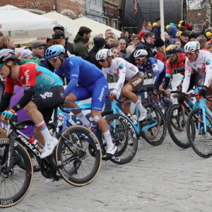 Pasqua di ciclismo con il Giro delle Fiandre. Seconda Monumento di 270km