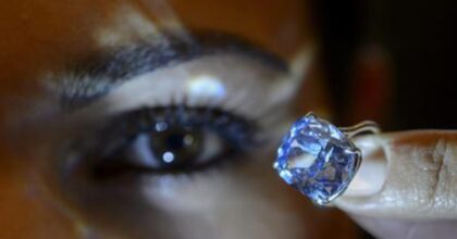 Un diamante, foto d'archivio Ansa