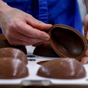 Perché quest'anno uova di Pasqua e coniglietti di cioccolato ci costano di più