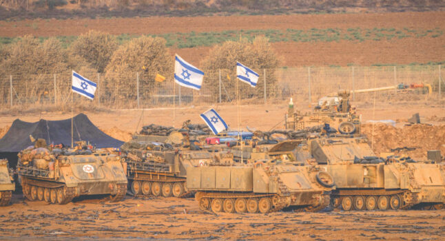 Israele risponderà all'attacco dell'Iran, ne è certo David Cameron, ma è vago