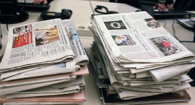 Giornali in crisi, marzo 2024: le nuove copie digitali non riescono a coprire la caduta della carta