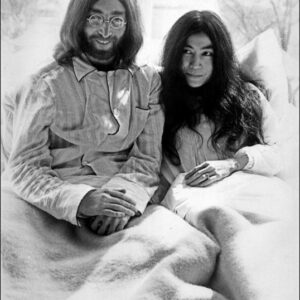 Bed rotting, marcire in letto, mezzo secolo dalla protesta di John Lennon e Yoko Ono alla generazione Z