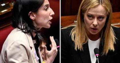 Politica: Elly Schlein mentre parla alla Camera, Giorgia Meloni al banco del governo