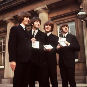 I Beatles sono tornati a cantre insieme grazie alla intelligenza artificiale
