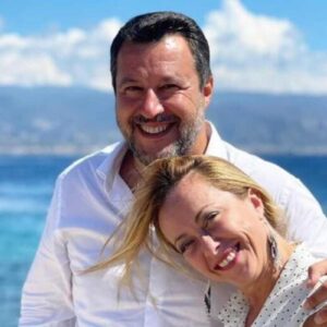 Giorgia Meloni e Matteo Salvini al mare